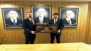 Ülkü Ocakları İl Başkanı Emirlerden MHP lideri Bahçeliye ziyaret