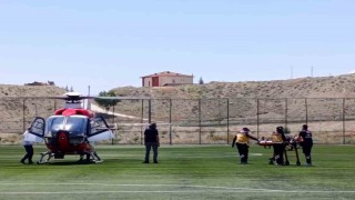 Ülseratif kolit hastası hava ambulansıyla Malatyaya sevk edildi