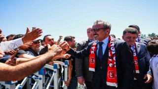 Ulukaya memleketi Erzincanda coşkuyla karşılandı