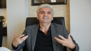 Ünlü estetik cerrah açıkladı: Kepçe kulak ameliyatında 18 yaş beklenmemeli