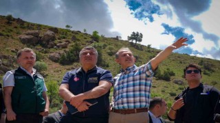 Uzman ekipler heyelan alanını inceledi