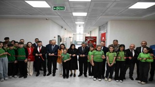 Vali Ekici: Bu topraklar için can vermeye hazır bir milletiz