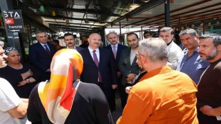 Vali Küçük, Balıkesir Çarşısında esnaf ve vatandaşlarla buluştu