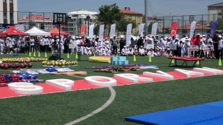 Vanda GSB Spor Okulları ve Engelsiz Spor Okulları kapılarını açtı