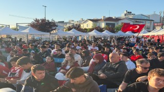 Yalova dev ekranda milli maç heyecanı