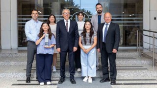 Yaşar Üniversitesine altın ödül
