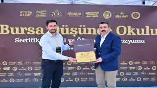 Yıldırımda düşünen ve üreten gençler yetişiyor