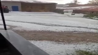 Yozgatta sağanak ve dolu etkili oldu