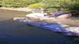 Yüksekovalı çiftçilerin kum torbalarıyla su nöbeti