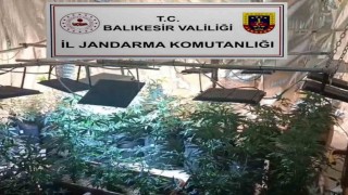 Zehir tacirlerinin yeni sistemini jandarma çökertti