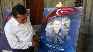 15 Temmuz şehidi oğlu için Oğul şiirini yazdı