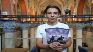 16 yaşındaki İbrahim, tarihe olan ilgisini kitaba dönüştürdü