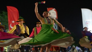 20. Uluslararası Halk Dansları Festivalinde coşku sürüyor