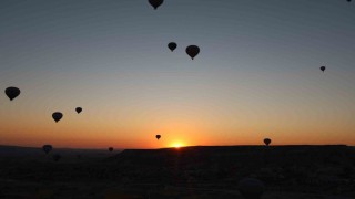 6 ayda 306 bin turist Kapadokyayı kuş bakışı izledi