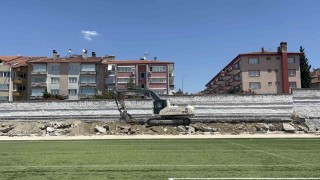 71 yıllık Gazi Atatürk Stadyumunda yıkım başladı, hatıralar hafızalarda kaldı