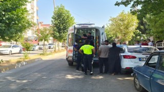 Adıyamanda otomobilin çarptığı çocuk yaralandı
