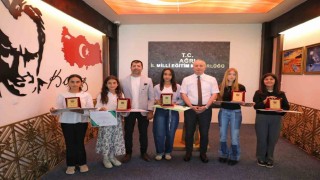 Ağrıda Sağlıklı Nesil Sağlıklı Gelecek yarışmalarında dereceye giren öğrenciler ödüllendirildi