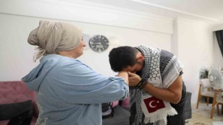 Ailesiyle vedalaştı, zulme dur demek için Filistine yola çıktı