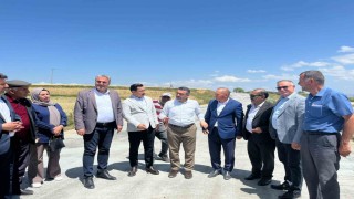 Akyaka'da köy yollarının sorunu çözülüyor