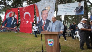 Alıç Yaylasında Kıran Kırana Güreş