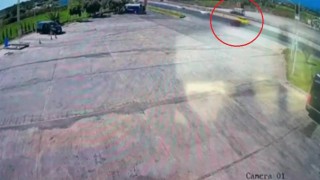 Alkollü sürücü önce bariyerlere, ardından seyir halindeki taksiye çarptı