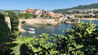 Amasra 3 günde nüfusunun 16 katı ziyaretçiyi ağırladı