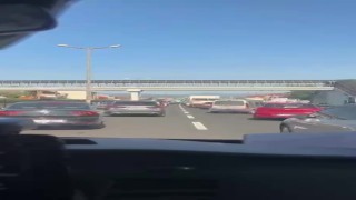 Ambulansa yol vermek için fermuar sistemini uyguladıyar