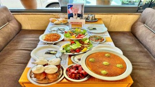 Ankarada NATO Zirvesi öncesi restoranlarda ABD Başkanı Trump için hazırlık