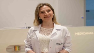 Anne sütü, bebeğin karşılaştığı mikroplarla savaşıyor