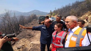 Antalya Büyükşehir Belediyesi Başkan Vekili Özdemir: Ekipler yangının etrafını yüzde 80 oranında çevirdi