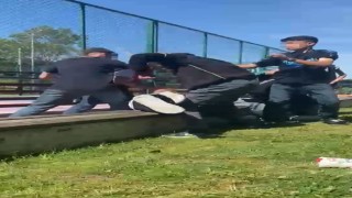 Arnavutköyde çocuklar arasındaki kavga kamerada: acımasızca saldırdılar