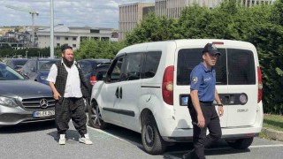 Arnavutköyde olaylı nikah: Ailenin engel olmak istediği evlilik polis eşliğinde gerçekleşti