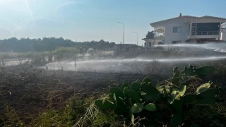 Arsuzda otluk alan yangını