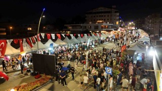 Arsuzda sokak şenlikleri yoğun ilgi gördü