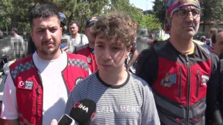 Ataşehirde güvenlik görevlilerinden kuryeye saldırı: O anlar kask kamerasında
