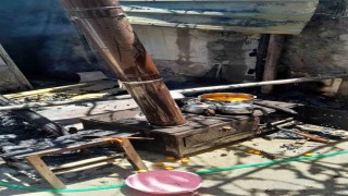 Avludaki soba, yangına neden oldu