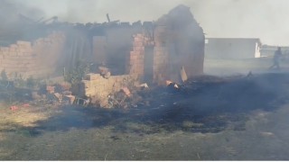 Babaeskide çiftlikte çıkan yangın itfaiye ekiplerince söndürüldü
