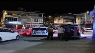 Babasını darp eden ağabeyini bıçaklandı
