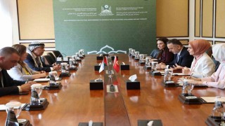 Bakan Göktaş, Filistin ve Somalili bakanlar ile İİT temsilcileriyle bir araya geldi
