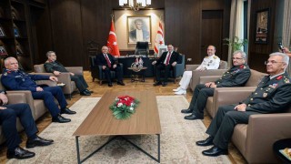 Bakan Güler, KKTC Meclis Başkanı Öztürkler ile görüştü