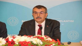 Bakan Tekin: Geçmişiyle gurur duyacak bir nesil yetiştirmemiz gerekiyor