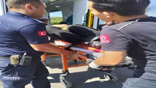 Balıkesirde otomobile arkadan çarpan araçta 2 kişi yaralandı