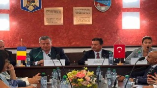 Başkan Aras, Romanyada Kardeş Kent temaslarında bulundu