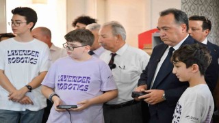 Başkan Dutlulu robotik takımını ziyaret etti