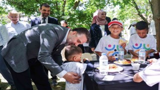 Başkan Vekili Bibadan hayvanat bahçesine ziyaret