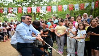 Başkan Yılmazdan miniklere sürpriz
