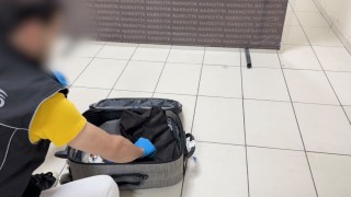 Batmanda akıl almaz sevkiyat yöntemi dedektör köpek Mailoya takıldı