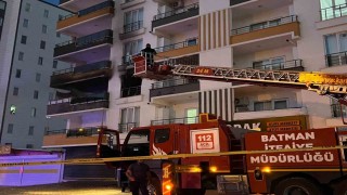 Batmanda apartman dairesinde yangın