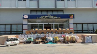 Batman'da kaçakçılık operasyonunda binlerce kaçak ürün ele geçirildi