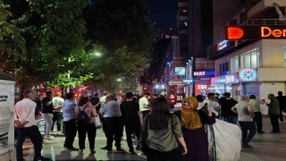 Batmanda plazada çıkan yangın korkuttu